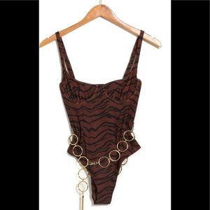 WEWOREWHAT Danielle 3.0 One-Piece Swimsuit